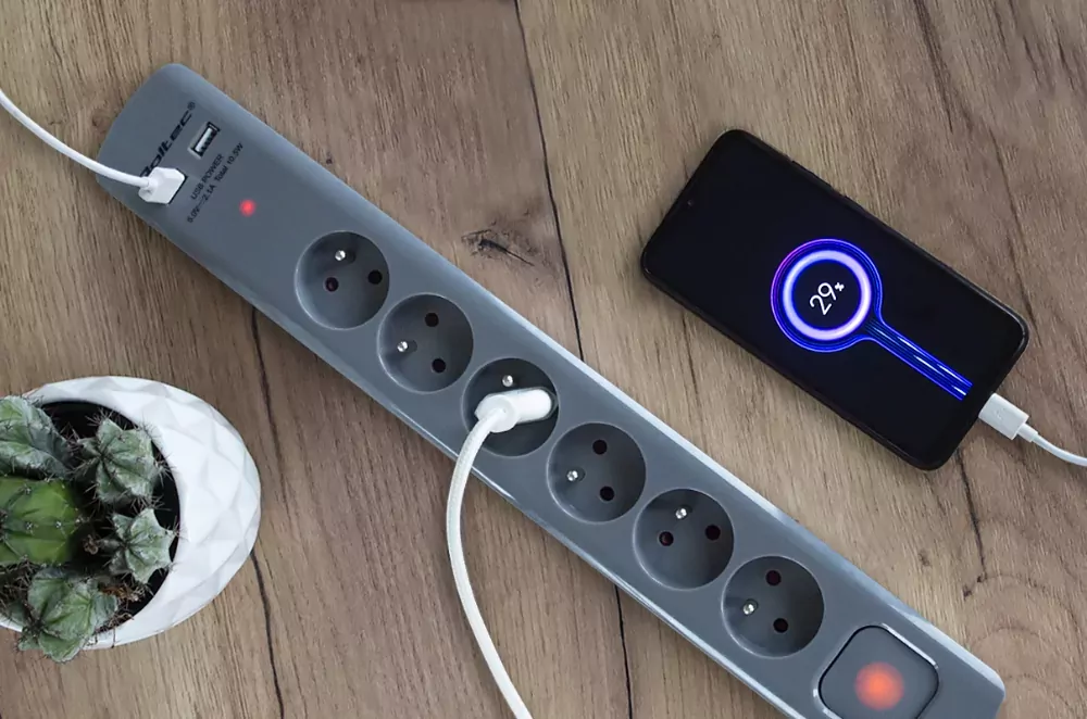 Listwa antyprzepięciowa 6 gniazd z uziemieniem Qoltec 2xUSB 1.8m szara
