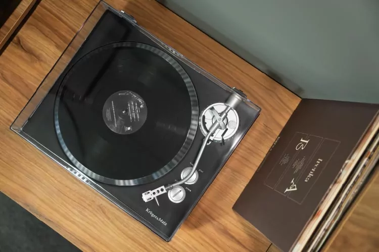 Gramofon Kruger&Matz TT-602 srebrny USB digitalizacja RCA przedwzmacniacz