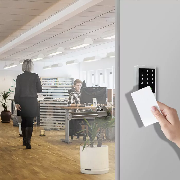 Zamek szyfrowy z czytnikiem RFID Qoltec MIMAS brelok dzwonek kod karta